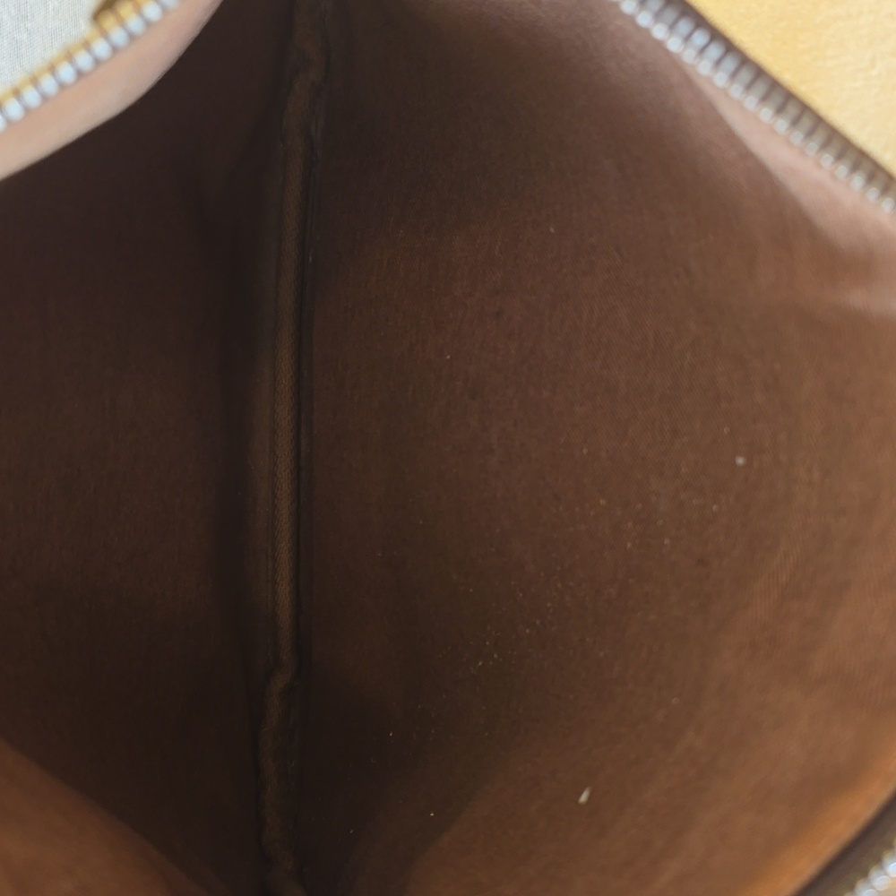 Louis Vuitton Bosphore Pochette Crossbody Bag - Picture 8 of 10